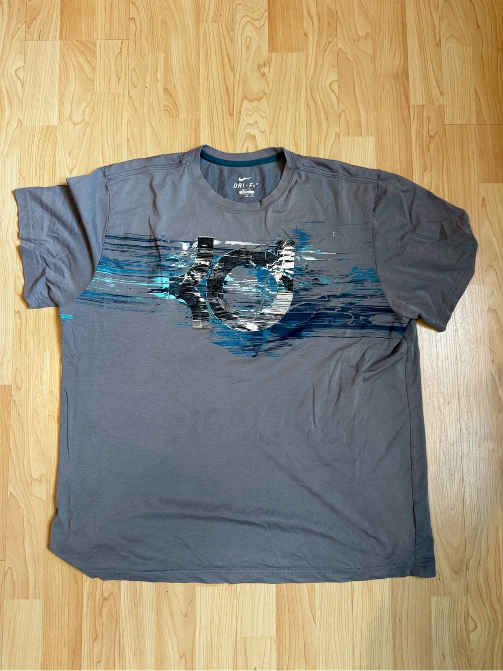 Nike Gray Short-Sleeve Graphic KD Crewneck Tee with Blue Accents